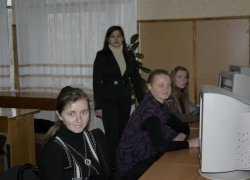 Учасники І етапу Всеукраїнської студентської олімпіади зі спеціальності „Облік і аудит”  виконують тестові завдання